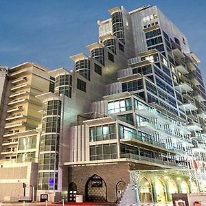 Boutique 7 Hotel And Suites